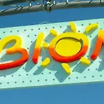Fun By The Pool-beahost Apartman